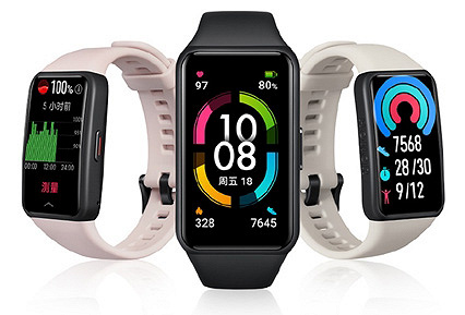 All-weather heart rate and SpO2 detection, 95 training modes, NFC, AMOLED screen, water resistant and up to 14 days of battery life for $ 40.  Introduced the improved fitness bracelet Honor Band 6